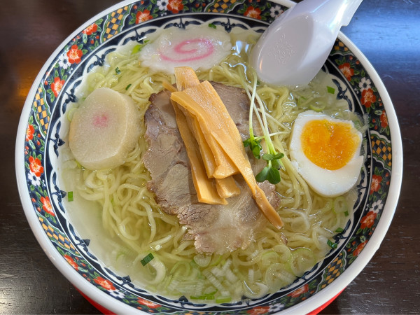 「塩ラーメン」@函館麺厨房あじさい 本店の写真