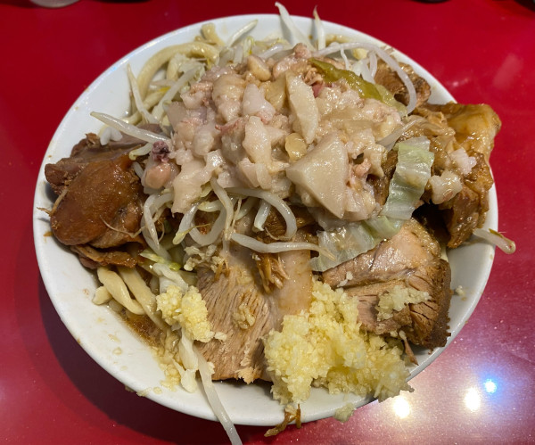 「小豚ラーメン(限定80食 太麺)」@ラーメン二郎 西台駅前店の写真