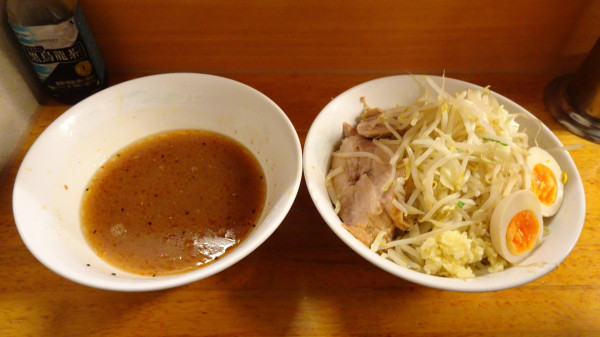 「小ラーメン（830円）＋つけ麺：相伝（150円）＋味付煮玉子」@ラーメン二郎 立川店の写真