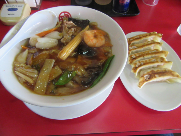 「うまに麺（８８０円）＋餃子３００円」@珍來 取手店の写真