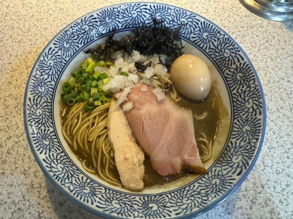 「味玉濃厚煮干しラーメン」@破壊的イノベーションの写真