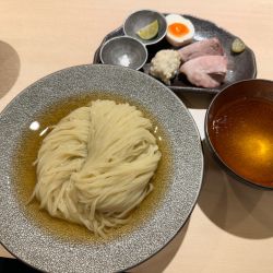 濃密昆布水つけ麺（白・並盛・210g）1,400円