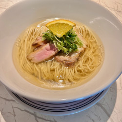 塩チャーシュー麺(1500円)