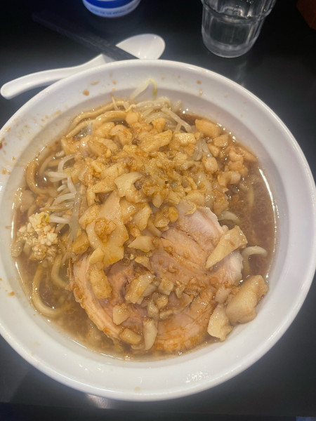 「らーめん300g ニンニク少し野菜少なめあぶらからめ」@ラーメン豚温泉の写真