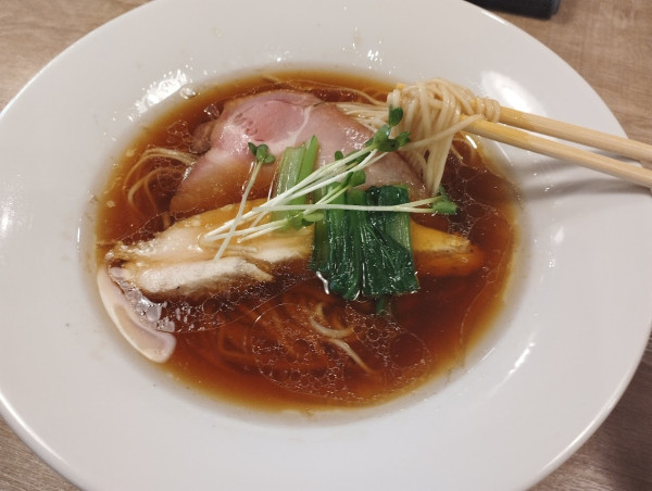 「中華そば(醬油)(1,200)」@KITCHEN TAKANOの写真