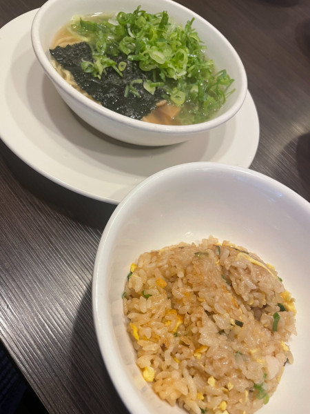 「（塩）小ラーメン＋青ネギ＋半チャーハンセット」@バーミヤン 南葛西店の写真