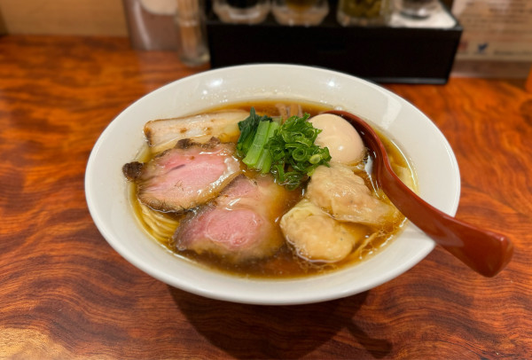 「特製醤油そば ¥1400」@三馬路 東京店の写真