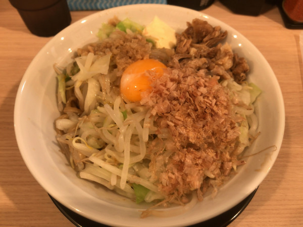 「汁無しラーメン」@ラーメン 豚×豚×豚の写真