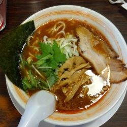 白丸790円 ・替え玉130円