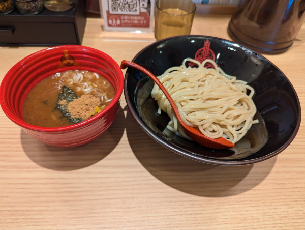 「濃厚つけ麺1050円」@三田製麺所 多摩ニュータウン店の写真
