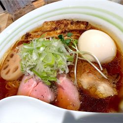 特製鶏醤油らーめん（大盛）