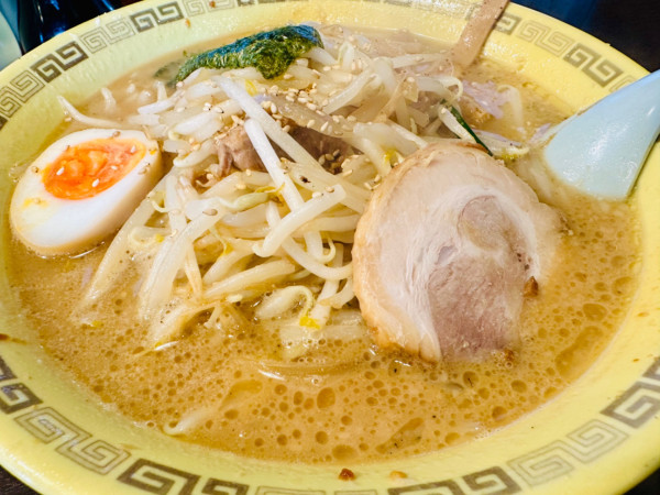 「豚骨味噌ラーメン【1100円】」@江川亭 南多摩店の写真