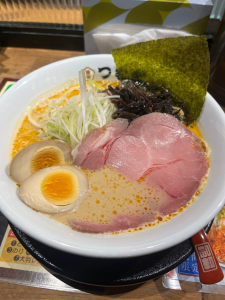 「九州豚骨味玉味噌大盛り(1170円)」@純米濃厚味噌ラーメン つむぎの写真