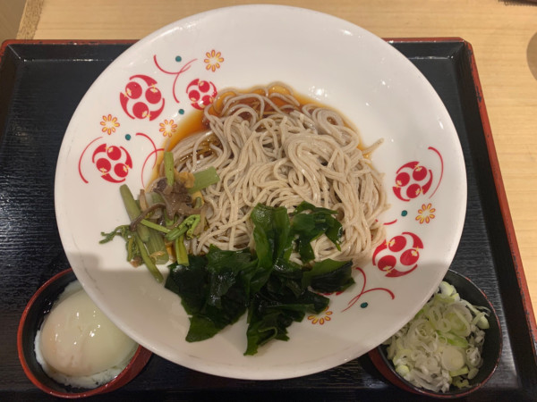 「朝限定メニュー　朝食そば（冷）」@いろり庵きらく 東京京葉店の写真