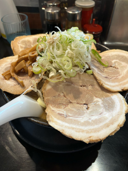 「札幌味噌ラーメン チャーシュー もやし」@北海道らーめん 味源 立川北口店の写真