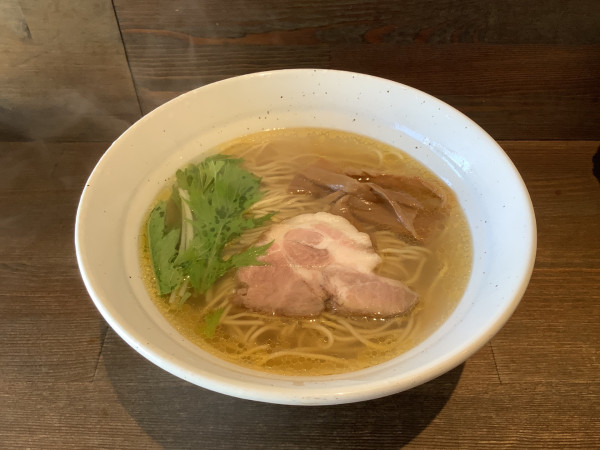「塩ラーメン 880円」@麺や ひろせの写真