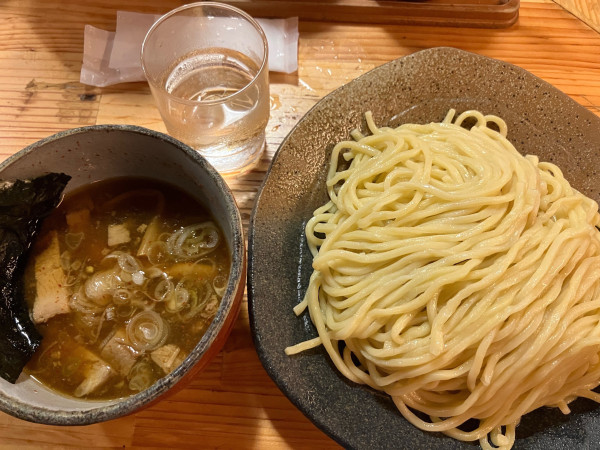 「つけ麺（大盛り）920円」@つけ麺屋 やすべえ 秋葉原店の写真