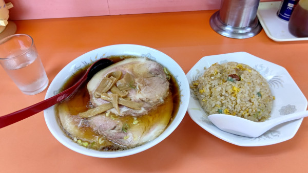 「チャーシューメン+チャーハン」@蓮山飯店の写真