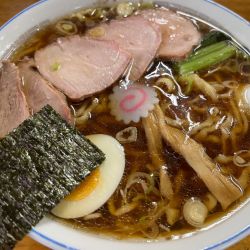 手打ち中華（大盛）：950円