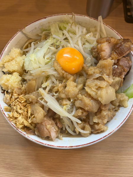 「汁なし小　野菜、ニンニクマシマシ、アブラマシマシ」@ラーメン豚山 恵比寿店の写真