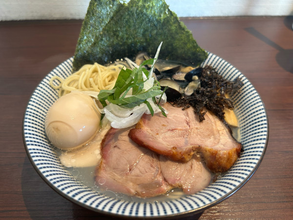 「【限定】貝2種（蜆、牡蠣）、特製大盛り1200円」@旬菜麺屋 雅流の写真