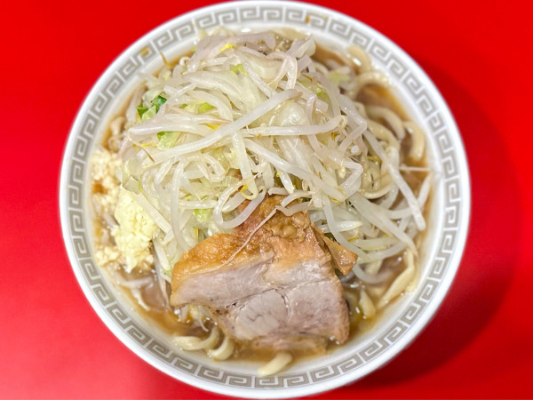 「★ミニラーメン(麺半分•豚1枚)🍜¥700」@ラーメン二郎 生田駅前店の写真