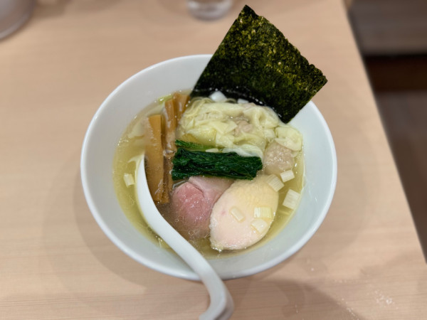 「ワンタン塩中華ソバ 1200円」@中華ソバ ちゃるめの写真