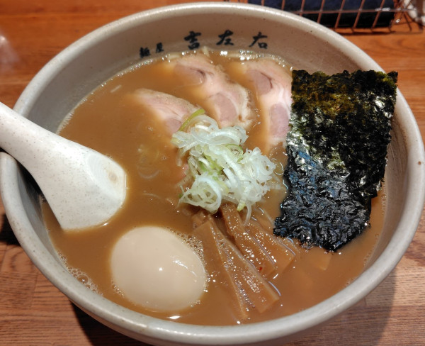 「味玉らーめん 1100円 チャーシュー 500円」@麺屋吉左右の写真