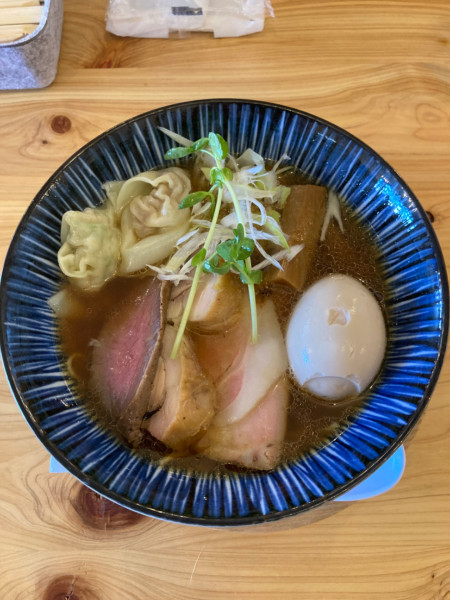 「特製らーめん（醤油）」@メントサケの写真