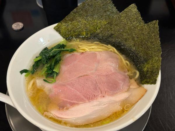 「ラーメン（並）」@麺や 六助の写真