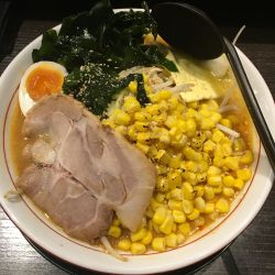 みそバタコーン(880円)