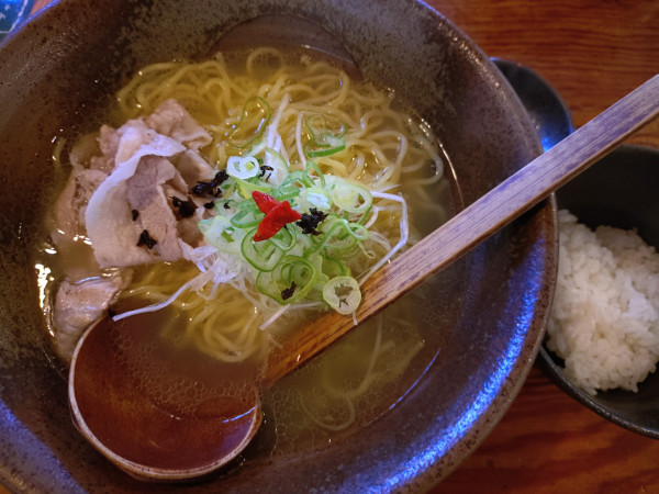 「京風鯛塩ラーメン、小ライス」@かど家の写真