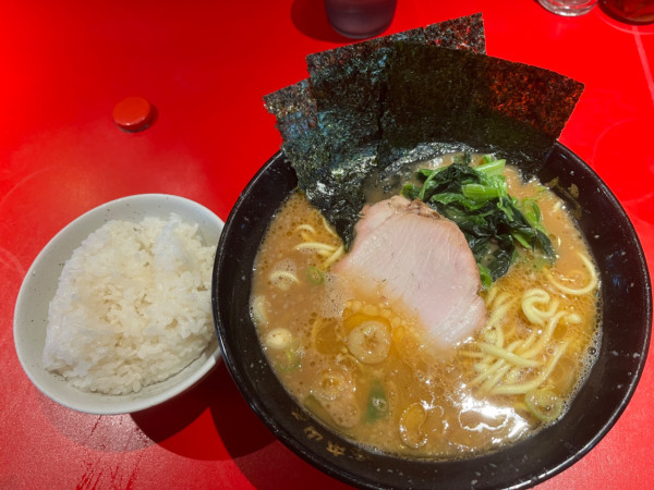 「ラーメン　ライス」@厚木家の写真