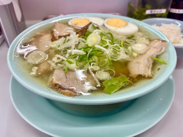 「中華そば 塩変更 ゆで卵 サービスライス」@中野 邦ちゃんラーメンの写真