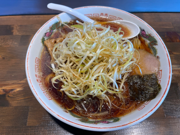 「大盛ネギラーメン　950円」@中華そば専門店 びんびん亭 瑞穂店の写真