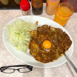 大皿カレー（10倍）＋卵（ナマ）