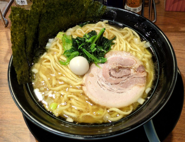 「ラーメン」@横浜家系ラーメン 晴天家 十条店の写真