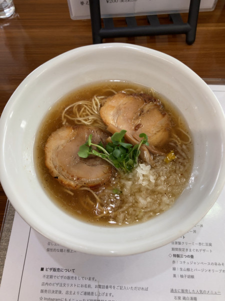 「あごだし麺＋マーボ丼　1310円」@西山屋の写真