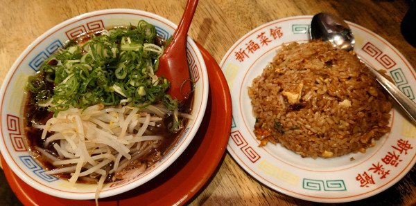 「ラーメン小＋炒飯並セット」@新福菜館 麻布十番店の写真