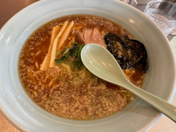 「ラーメン（中盛）」@ラーメンショップじゅげむの写真