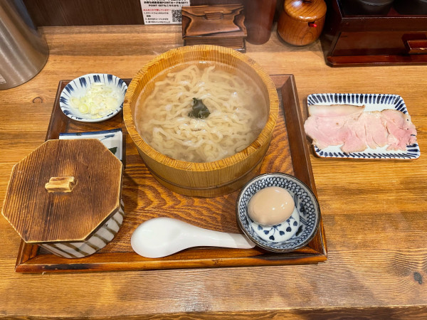 「釜揚げつけ麺（鯵）小」@炭火焼濃厚中華そば 威風堂道の写真