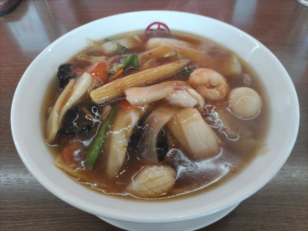 「うまに麺+生玉子」@珍來 柏藤ヶ谷店の写真