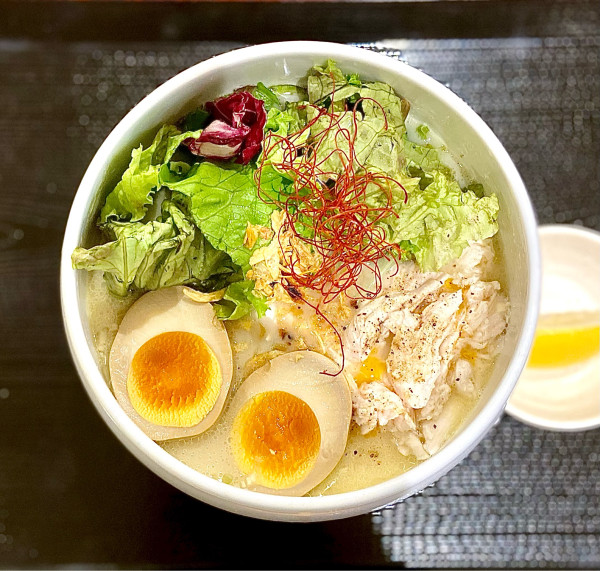 「味玉 鶏白湯 塩そば」@鶏白湯らーめん 自由が丘蔭山 アリオ亀有店の写真