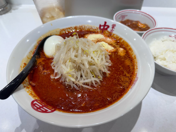 「北極辛さ3倍　野菜、チーズ、ゆで卵、定食」@蒙古タンメン 中本 錦糸町店の写真