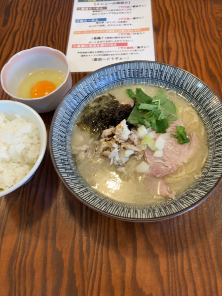 「真鯛の荒焚潮SOBA＋卵かけご飯　1200円」@拉麺 イチバノナカの写真