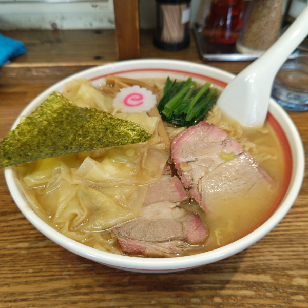 「ワンタン麺（大盛）」@青竹平打ち中華そば 麺壱吉兆の写真