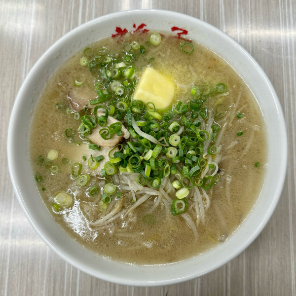 「しおバターラーメン（810円）」@えぞっ子 本店の写真