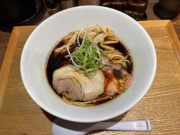 「たまり醤油そば」@麺処 明りの写真