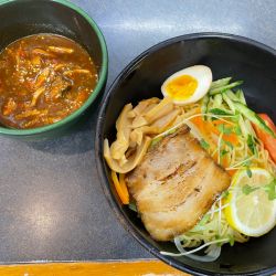 冷やし担々つけ麺　￥９００
