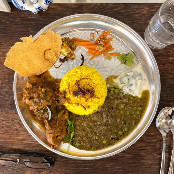 「合いがけ（天竺カレー＆ムンバイキーマ）」@パラダイスアレーの写真